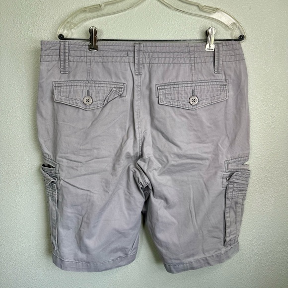 Vintage Guess Men's Cargo Shorts Gray Size 34 - Picture 4 of 7